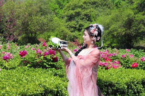 【公司新聞】美！太美了！快來(lái)欣賞凌宇“牡丹仙子”