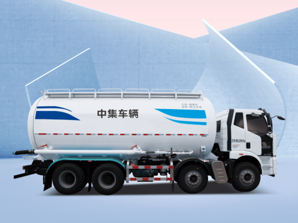 中集車輛粉罐家族實力登場，揭秘粉粒物料運輸車的"高效可靠"之道！
