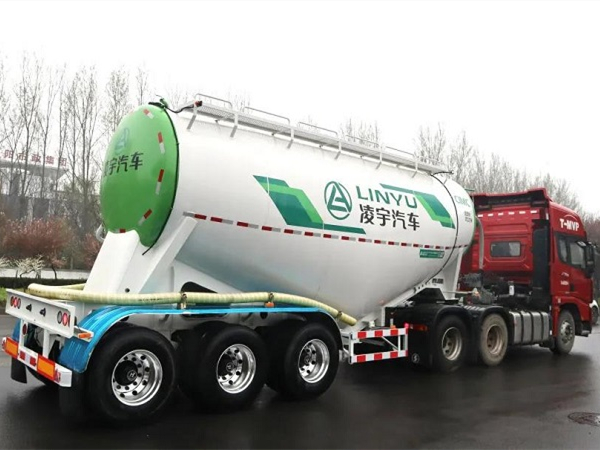 選粉罐車認(rèn)準(zhǔn)“小白罐”，理由超簡單