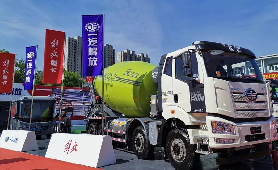 解決行業(yè)六大焦點(diǎn)問題，凌宇“智匯型攪拌車”橫空出世